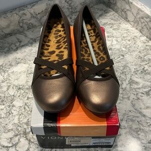 New in Box Vionic Orthaheel Solace Dakota Mini Wedges Bronze Shoes 6M